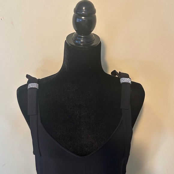 Frank Lyman Jumpsuit - Picture 3 of 7